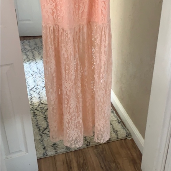 Maternity Gown - Picture 4 of 6